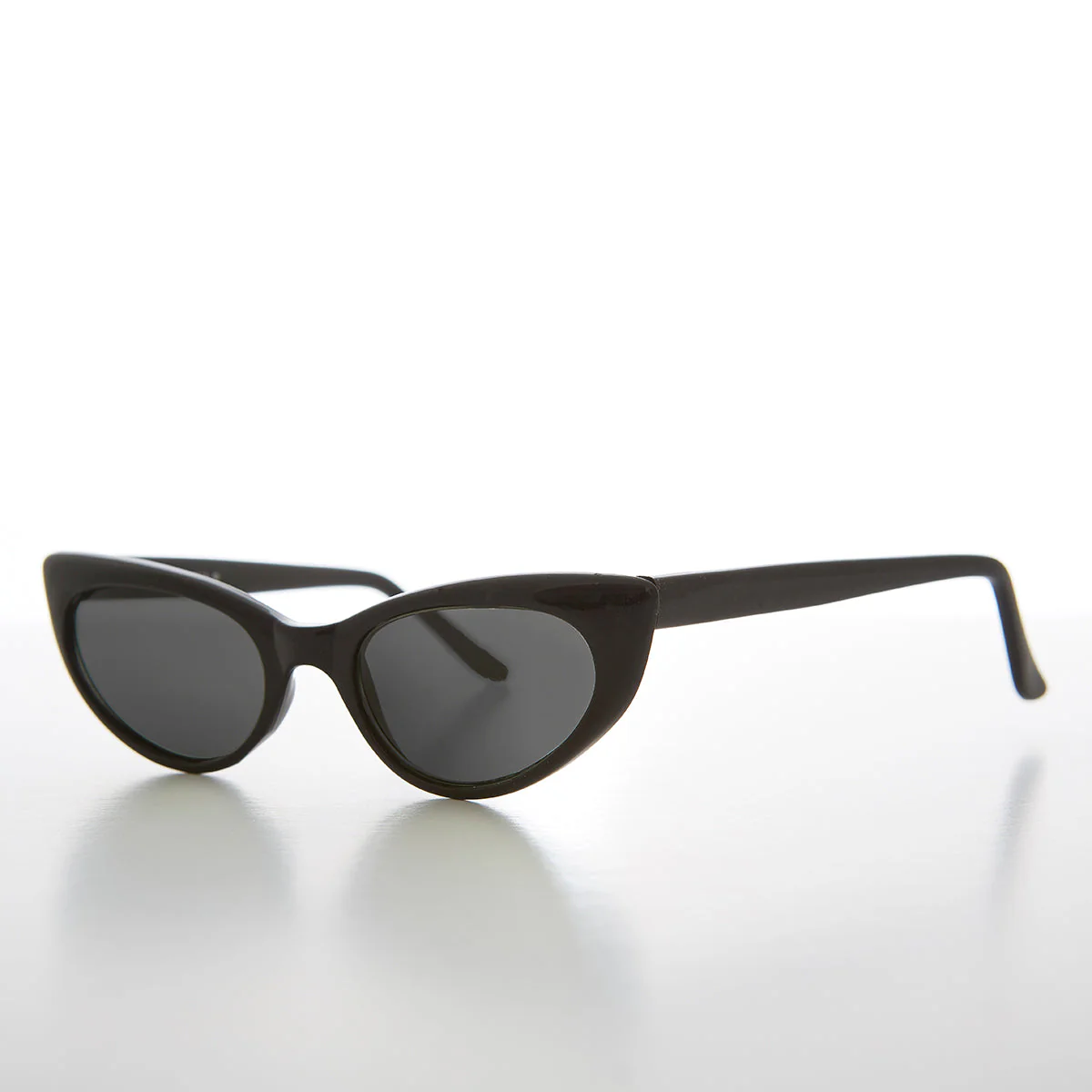 90s Tiny  Extreme Pointed Tip Vintage Cat Eye Sunglass - McKay - Image 2