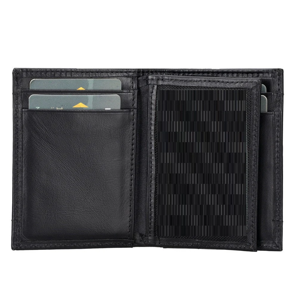 Airmaka Leather Card Holder With Airtag Slot - Image 7