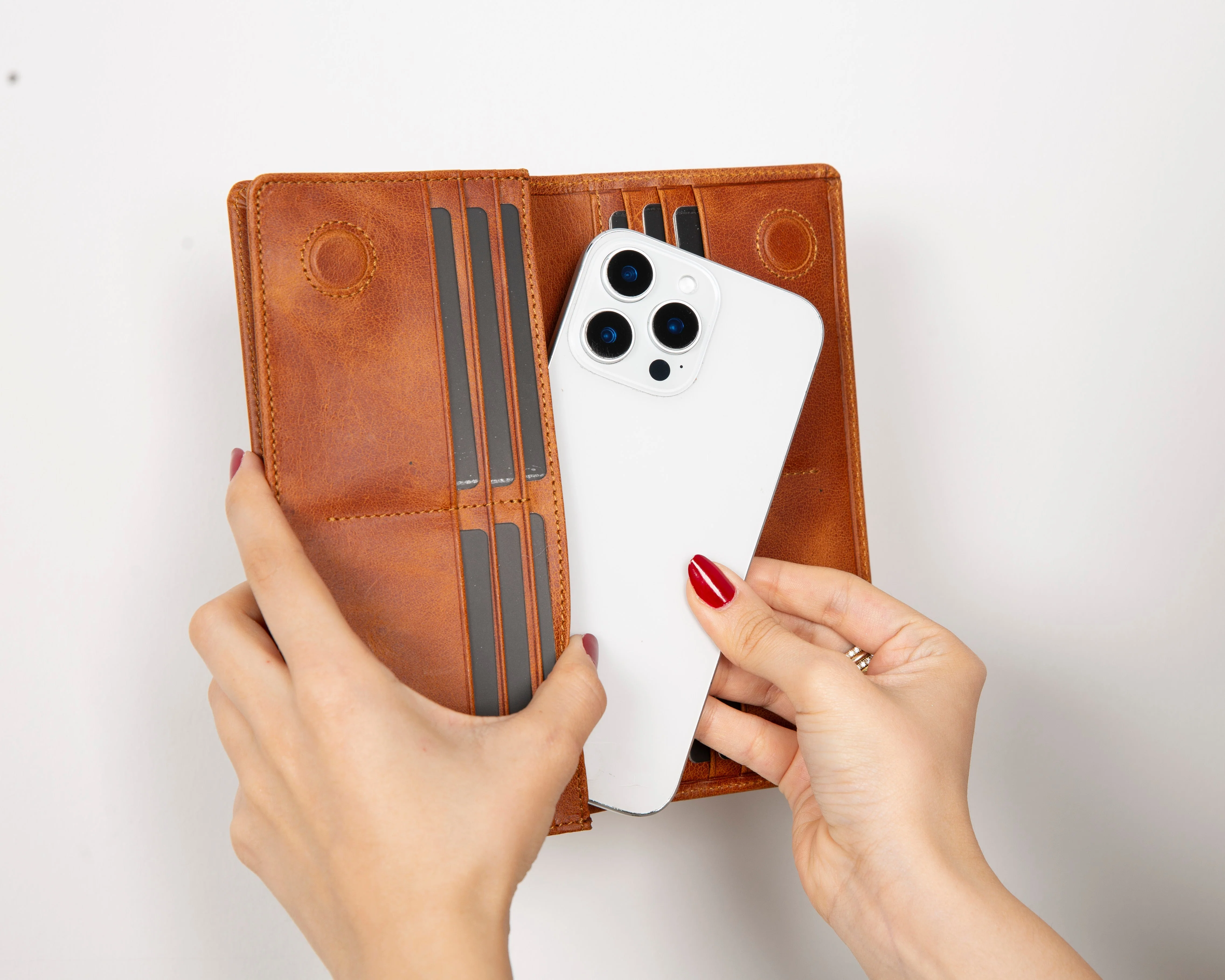 Aura Leather Universal Wallet - Image 46