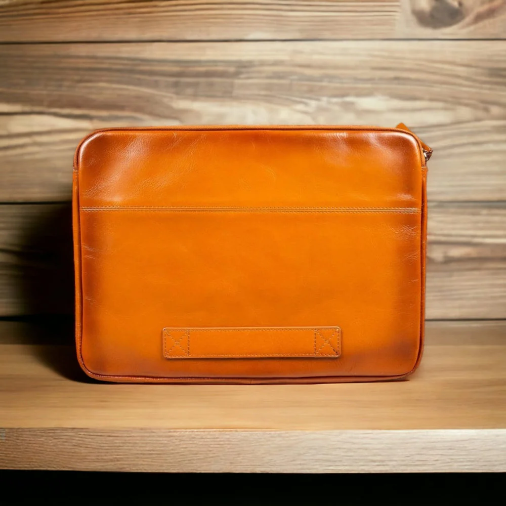 Awe Slim Leather Laptop / Tablet Bag - Image 34