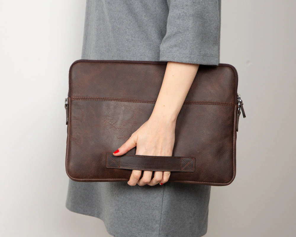 Awe Slim Leather Laptop / Tablet Bag - Image 42