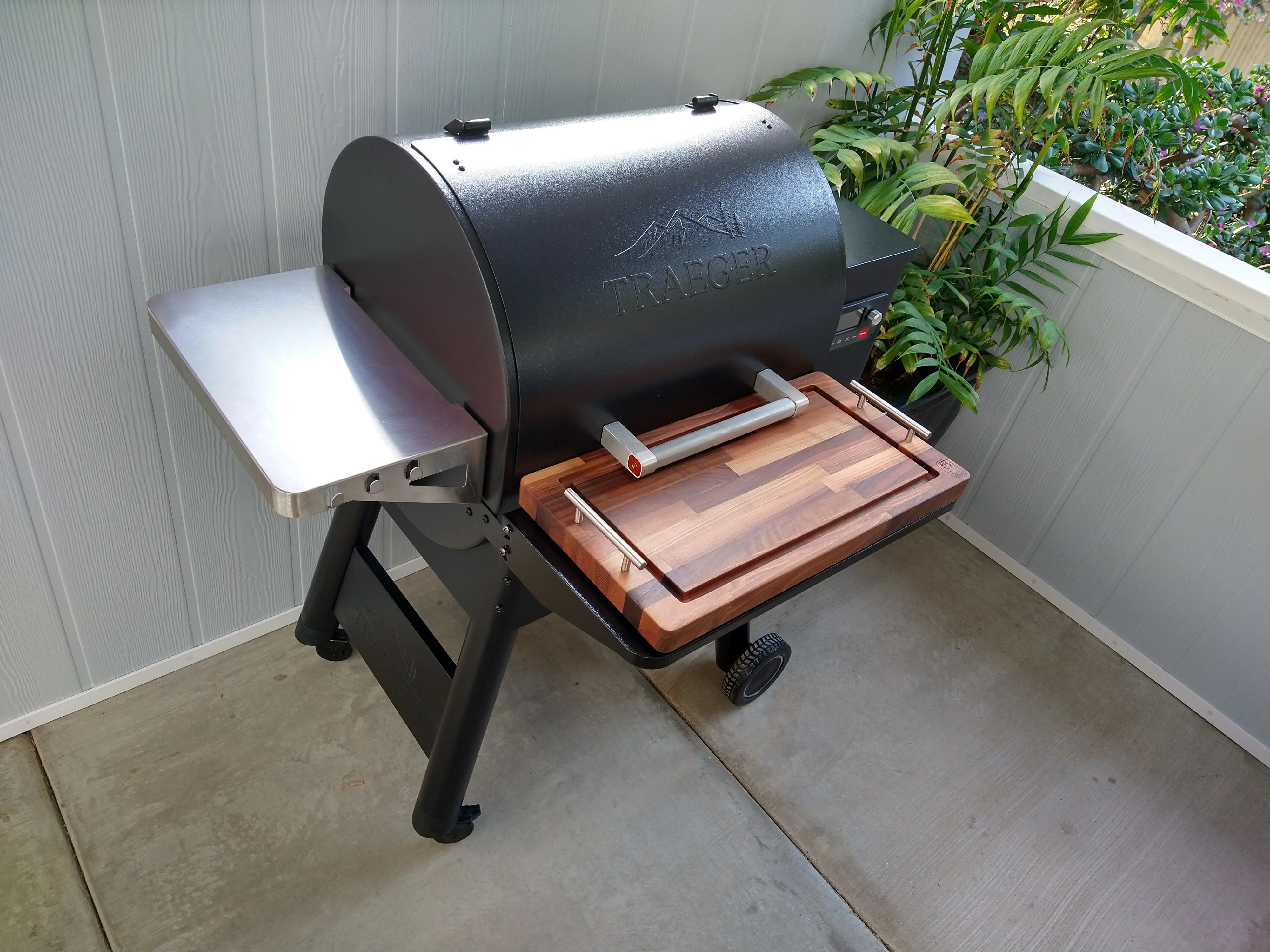 BBQ Boards®, Traeger Ironwood 650 Front Board - Image 9