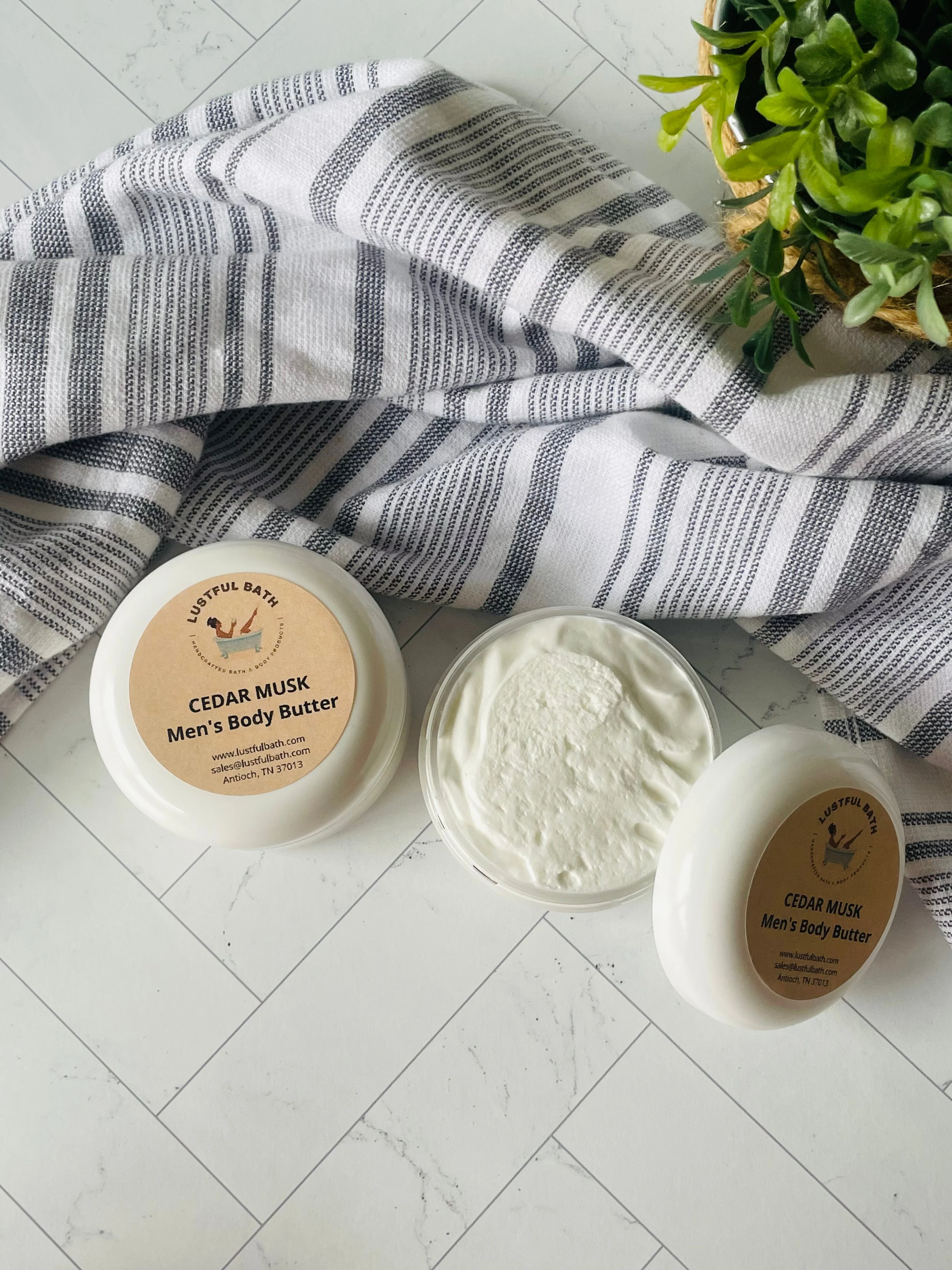 CEDAR MUSK MEN'S BODY BUTTER - Image 3