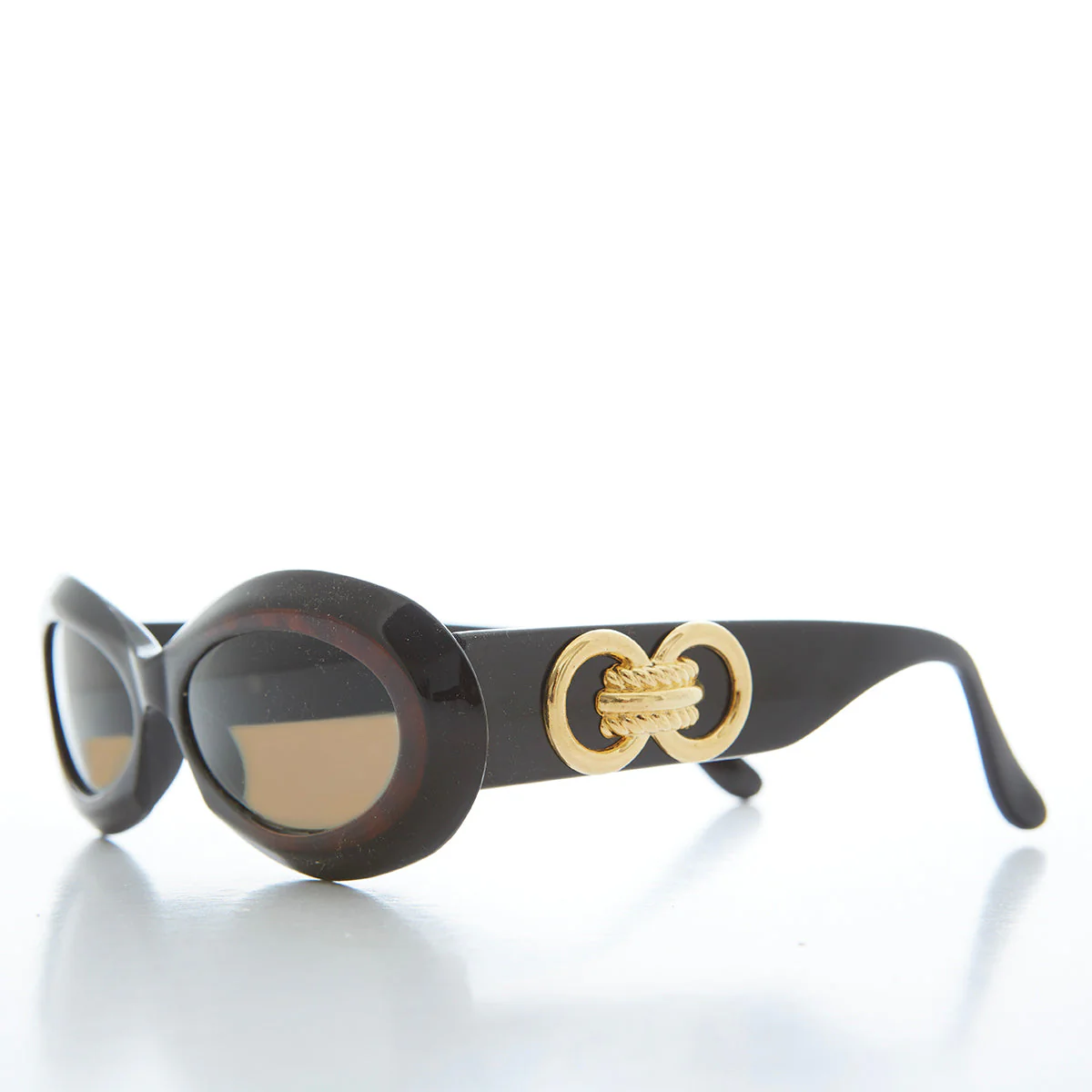 Classic Chunky Oval Women's Sunglasses - Alicia - Image 3