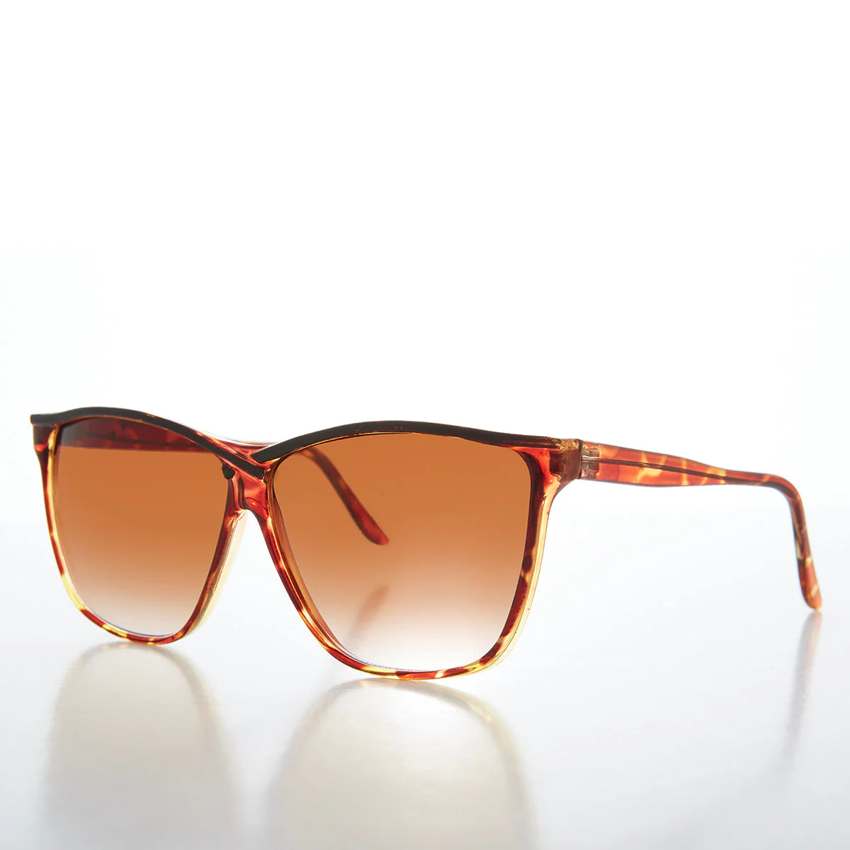 Classic Full Coverage Women's Sunglasses - Mitzy - Image 6