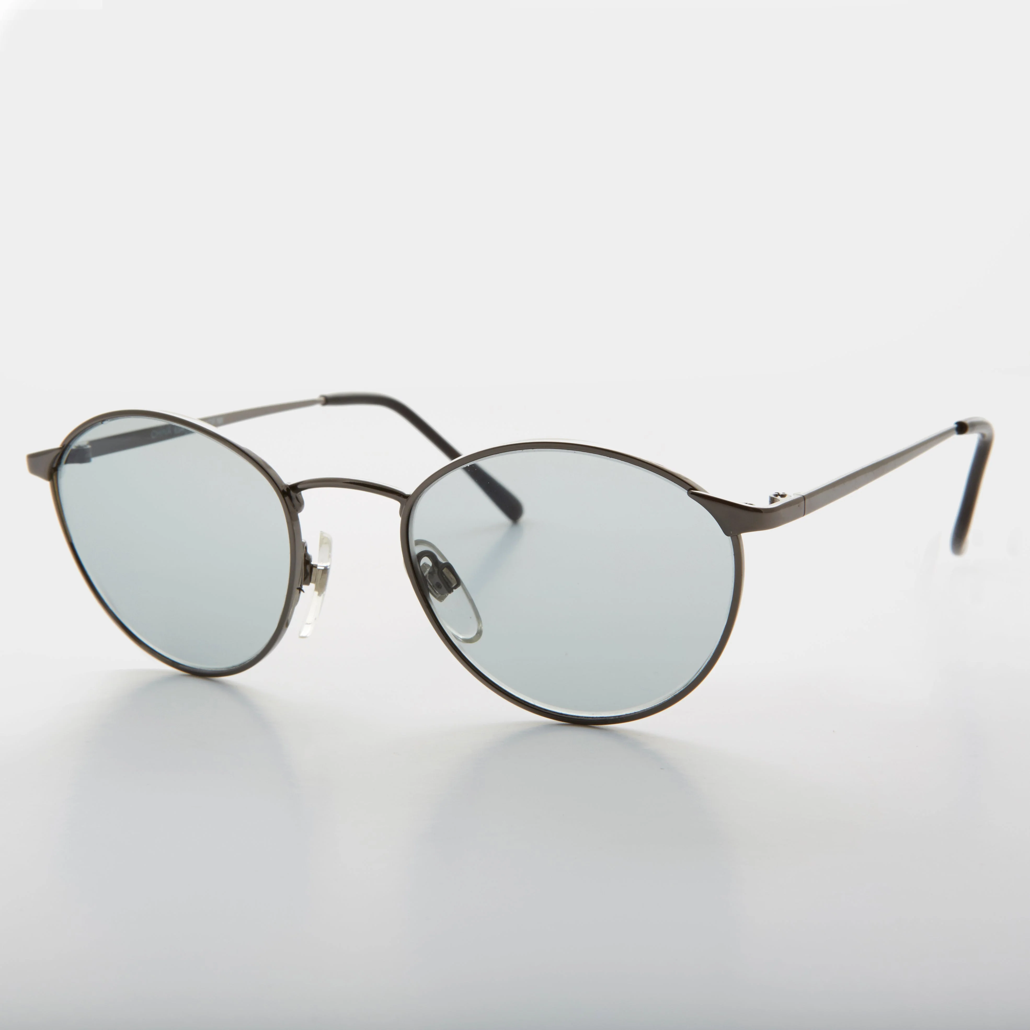 Classic Sunglass with Clear to Dark Transition Lenses - Jesse - Image 2