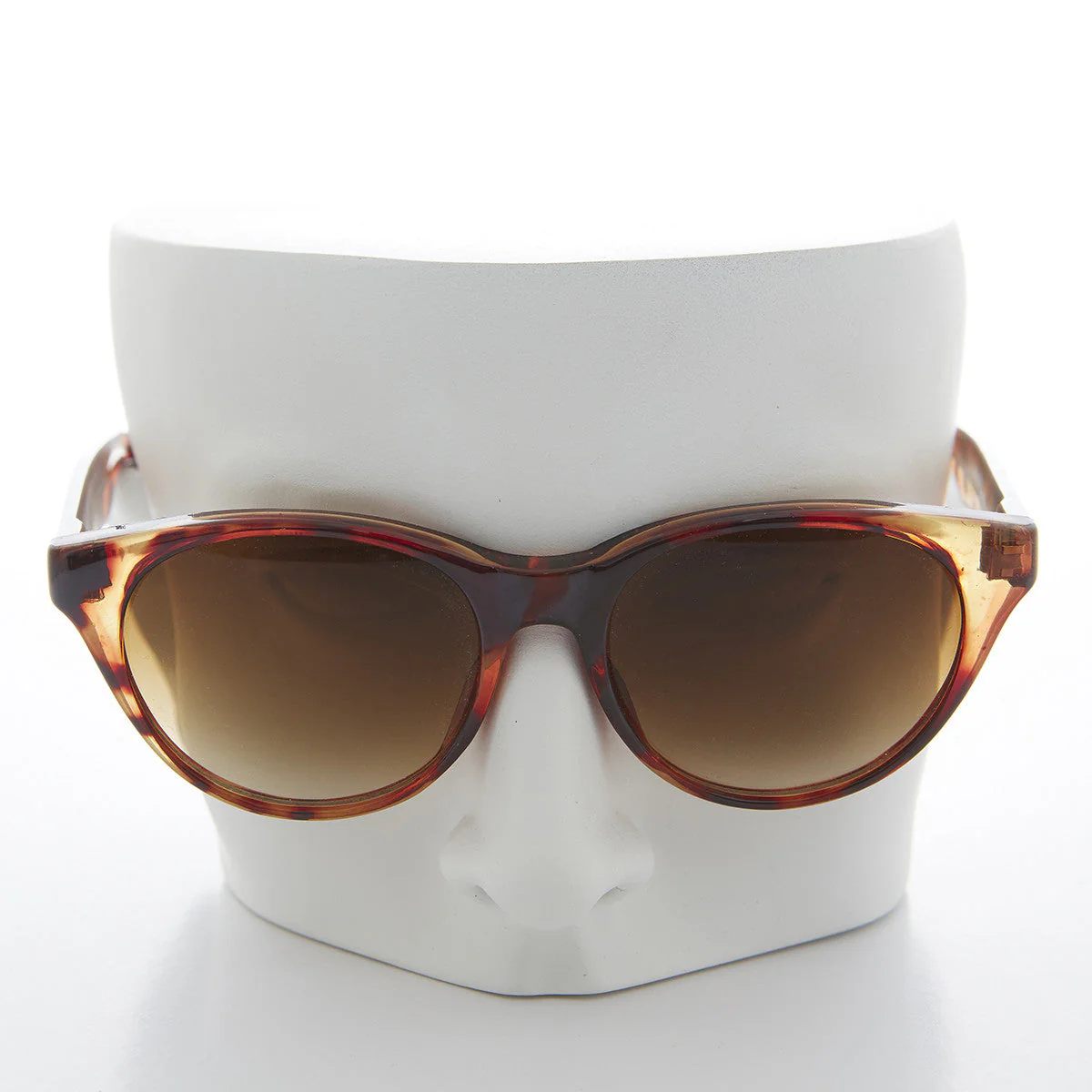 Classic Tortoiseshell Cat Eye Vintage Deadstock Sunglass - Kitty - Image 3