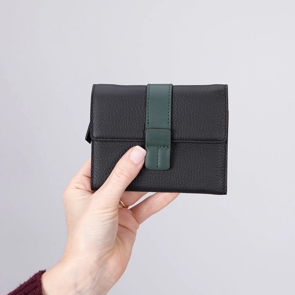Elba Leather Women's Wallet - Image 15