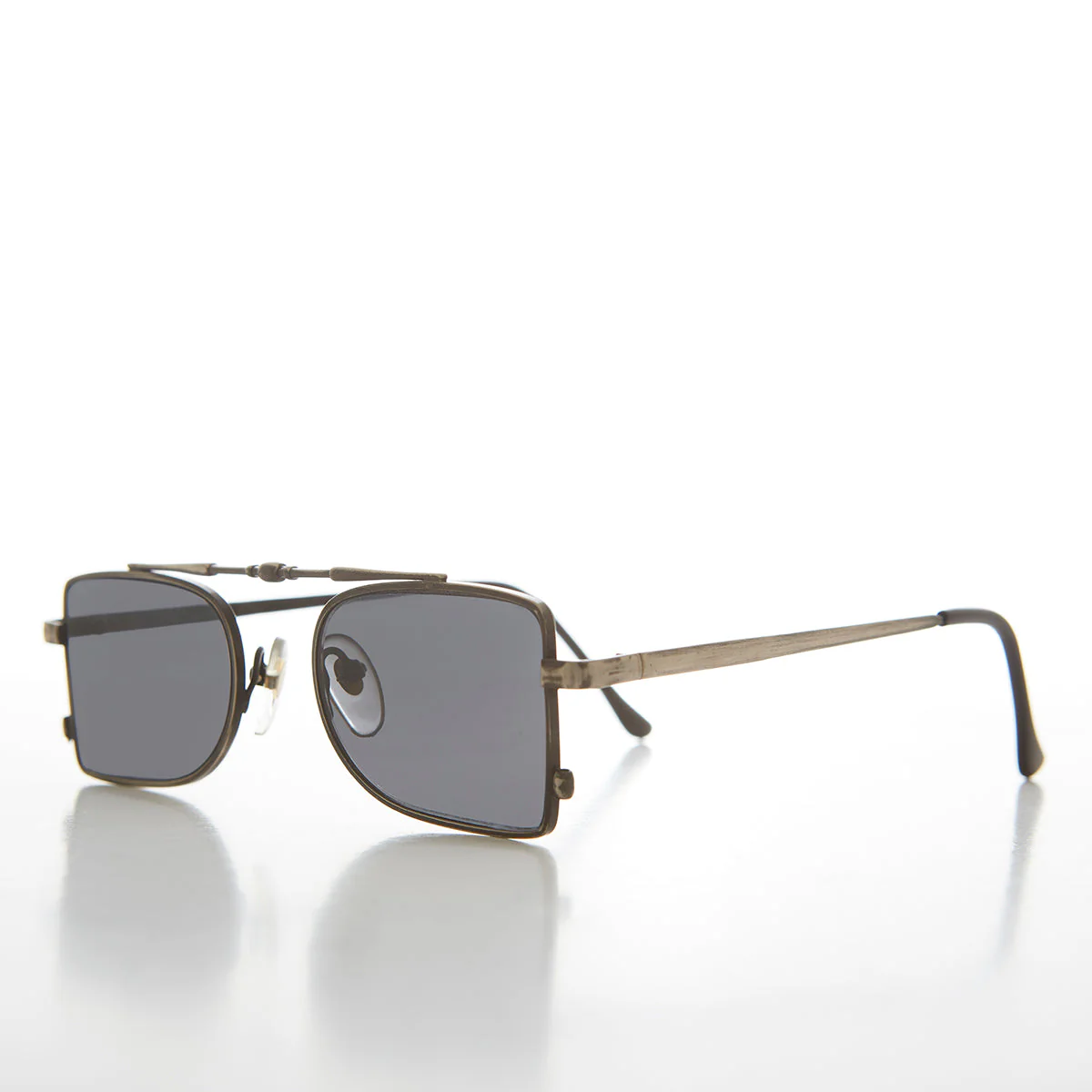Futuristic Pilot Style Vintage 90s Sunglass - Delvin - Image 4