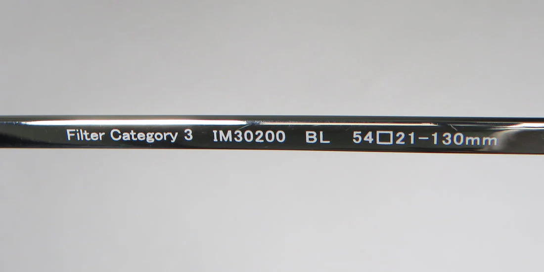 Isaac Mizrahi 30200 Sunglasses - Image 8