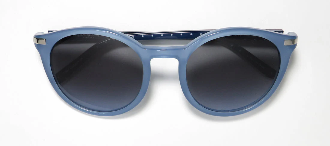 Isaac Mizrahi 30246 Sunglasses - Image 2
