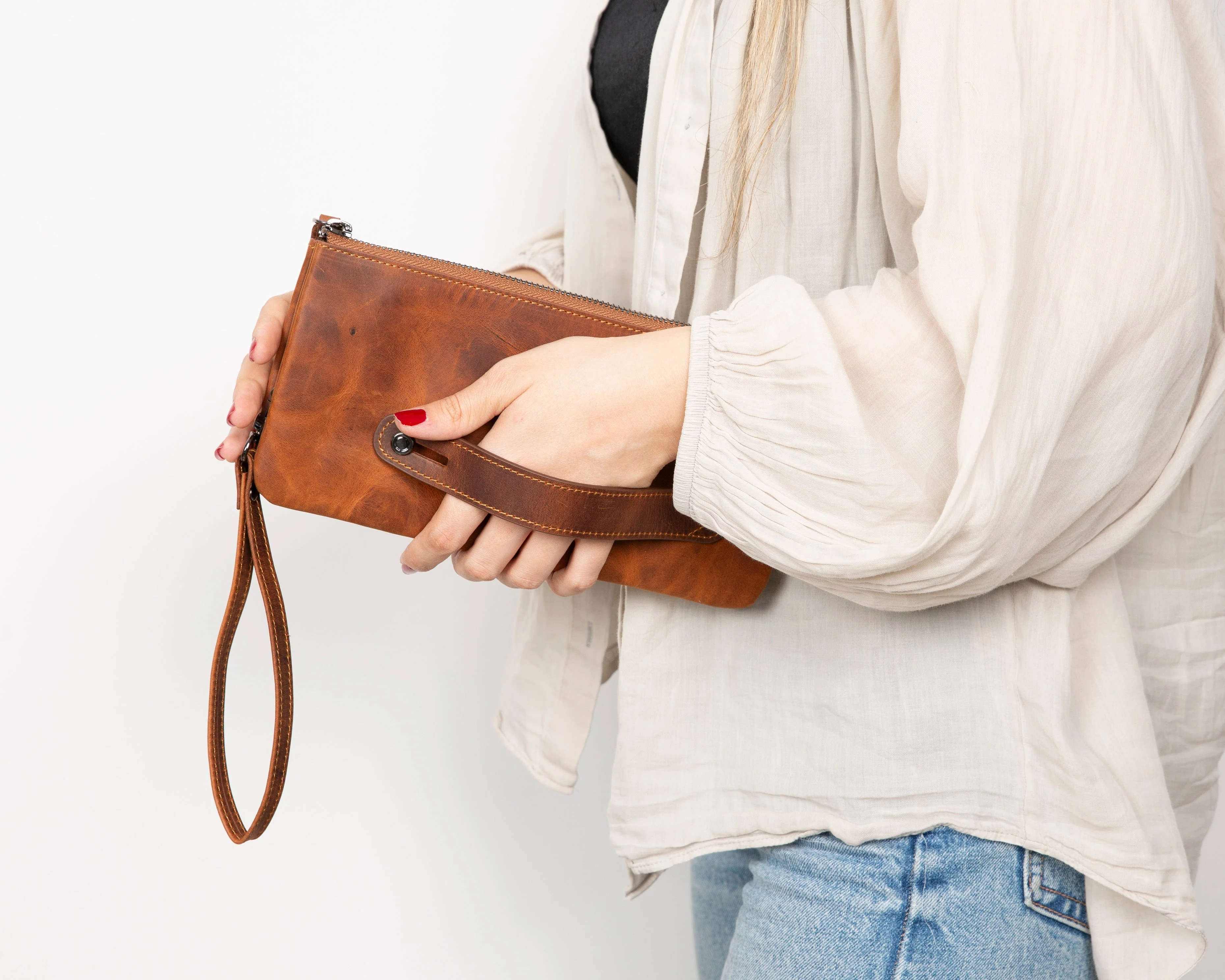 Majeste Leather Clutch Bag - Image 17