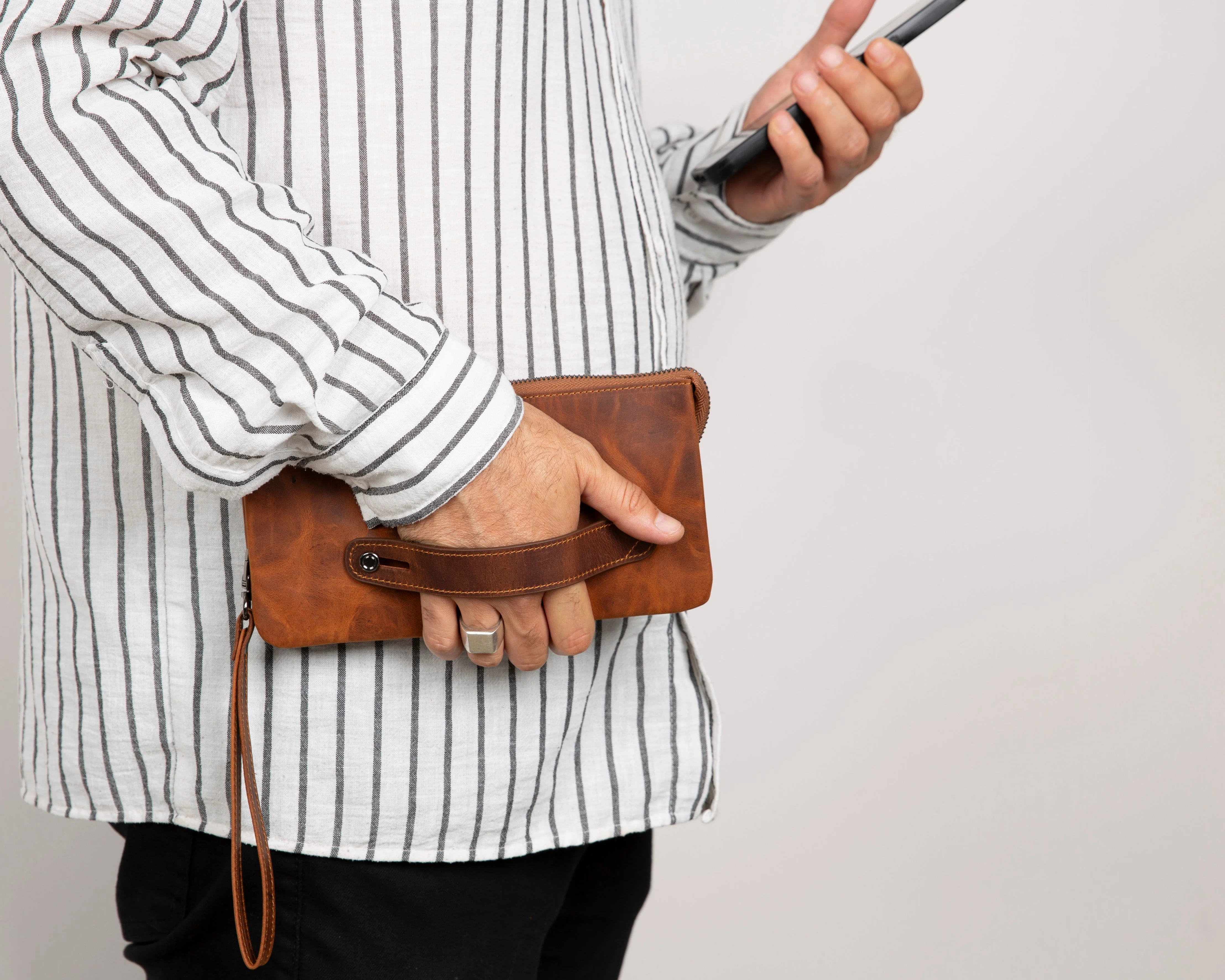 Majeste Leather Clutch Bag - Image 18
