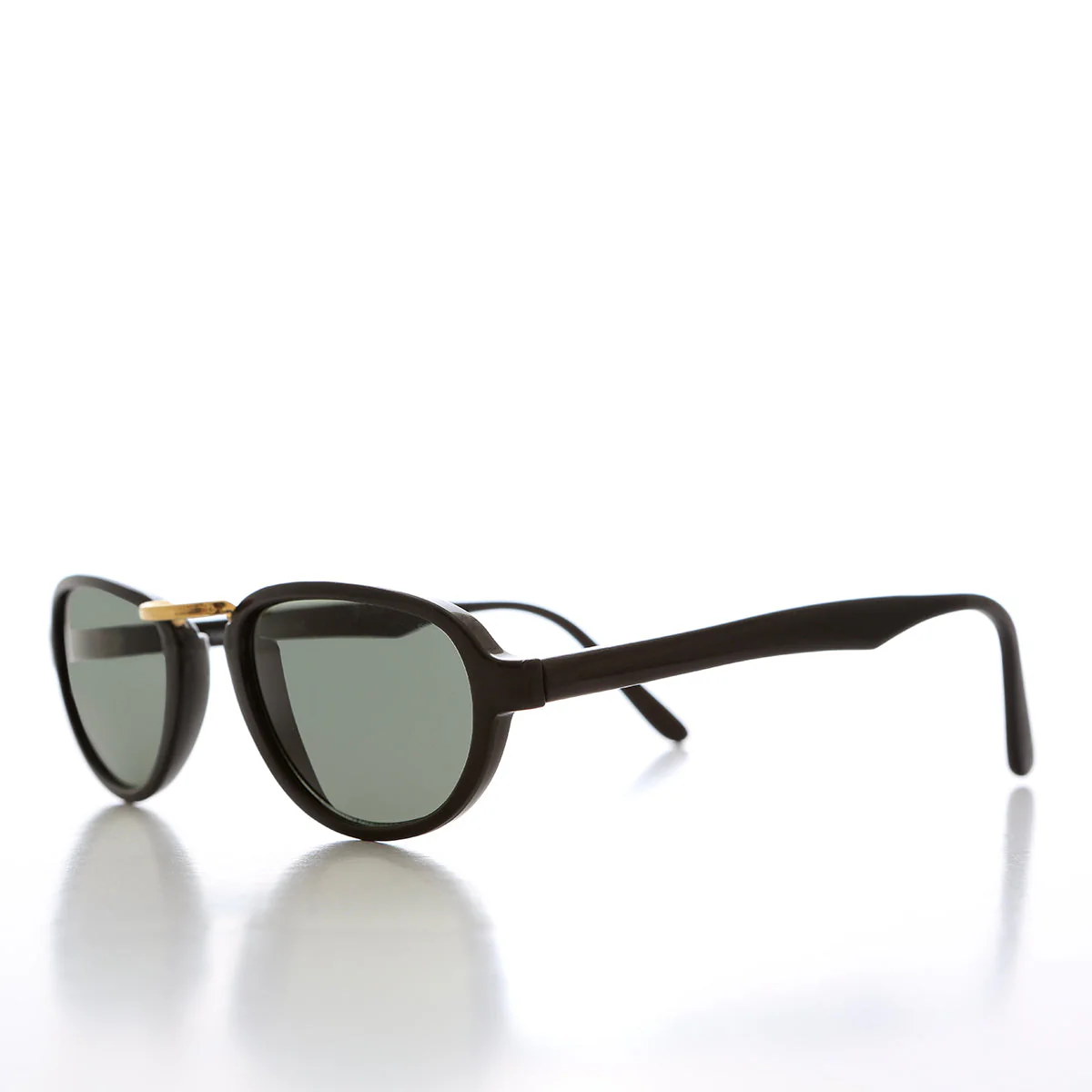 Minimalist Sunglasses with Metal Bridge - Bell - Image 2