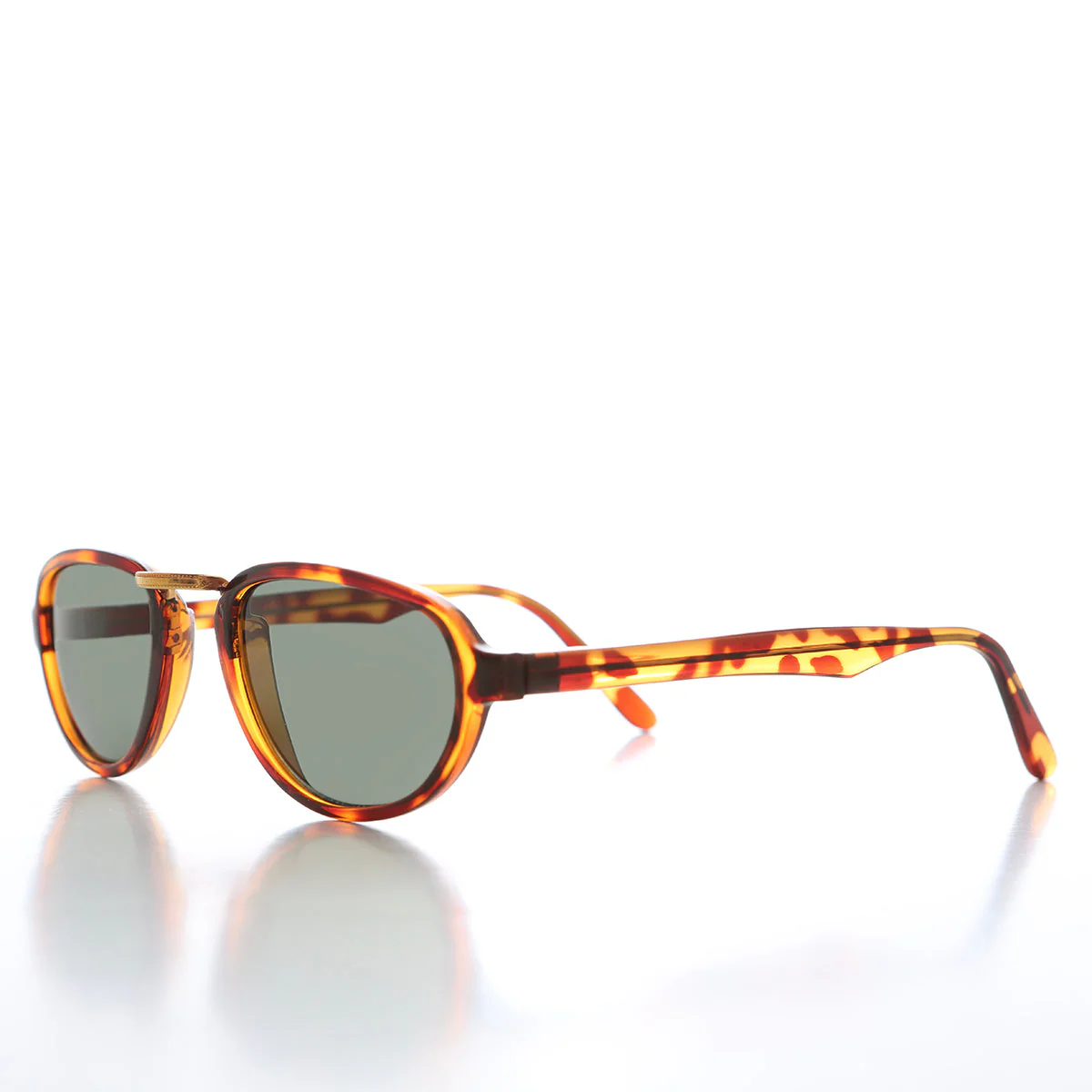 Minimalist Sunglasses with Metal Bridge - Bell - Image 4