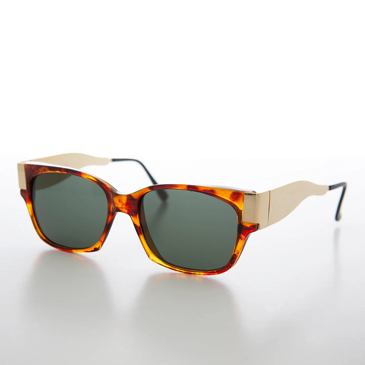 Mod Unisex Vintage Sunglass with Gold Temples - Deluca - Image 2