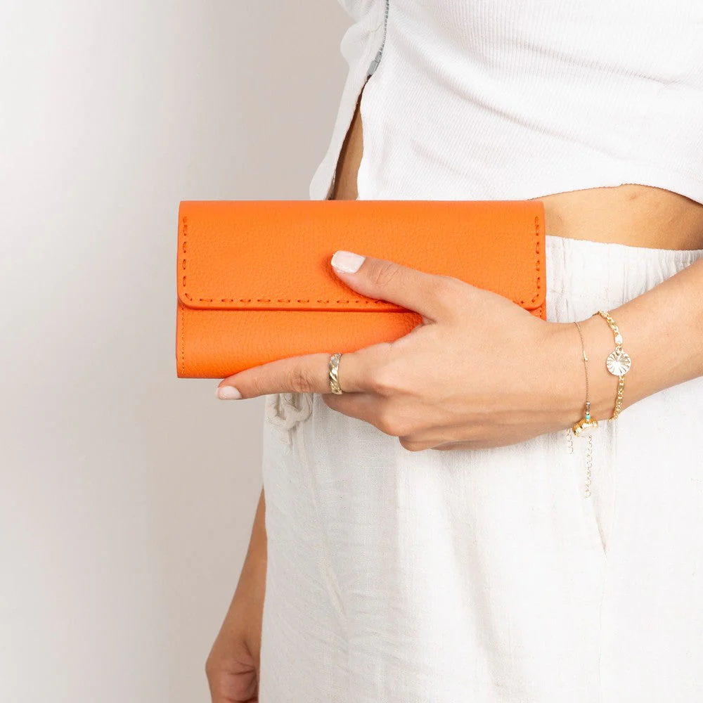 Noble Leather Women's Wallet - Image 27