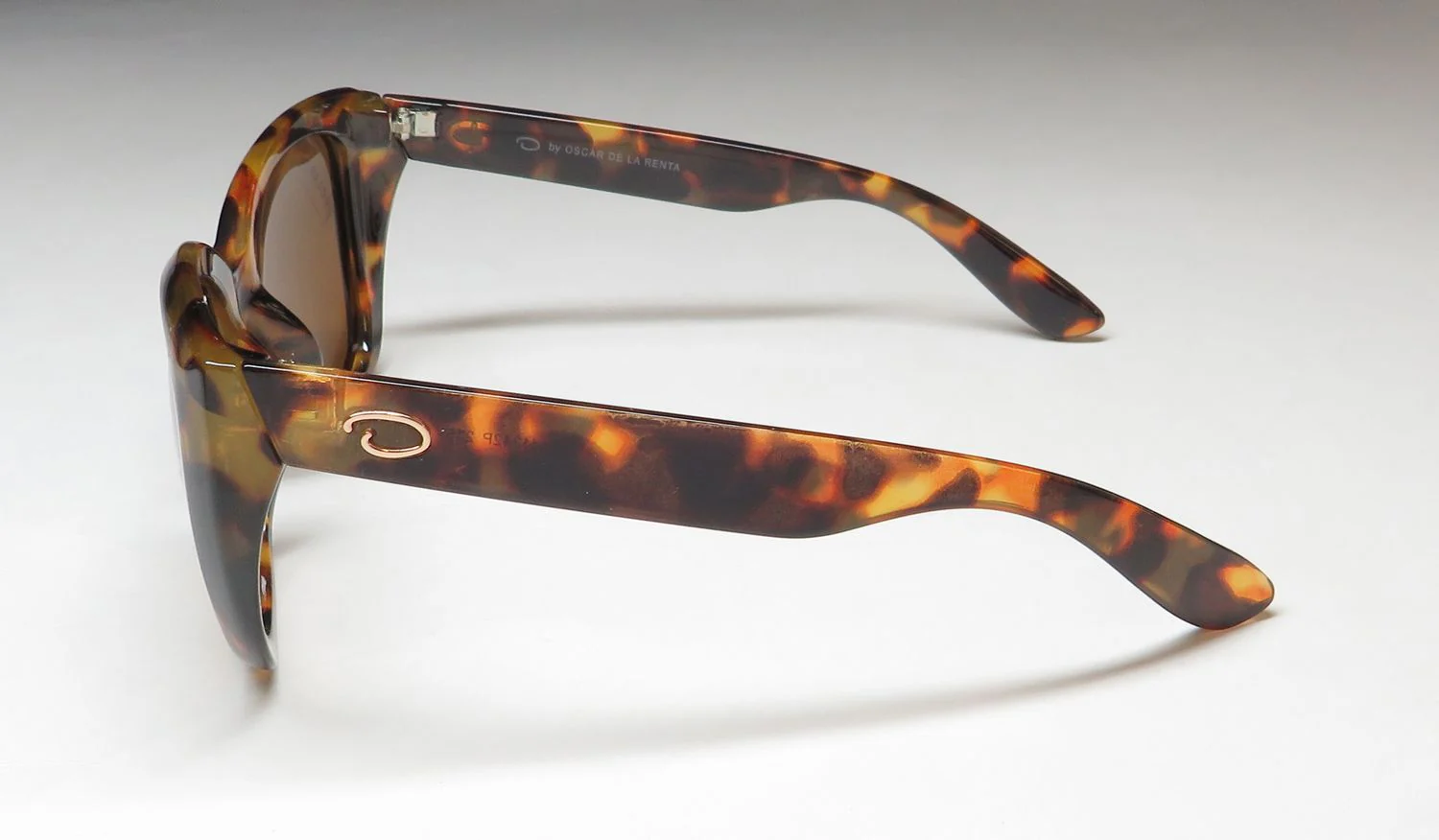 Oscar de la Renta Oscar 1342 Sunglasses - Image 22