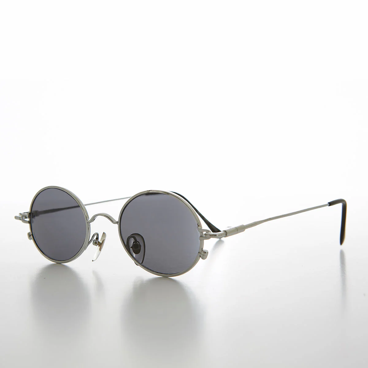 Oval Metal Spectacles 90s Vintage Sunglasses - Greco - Image 3