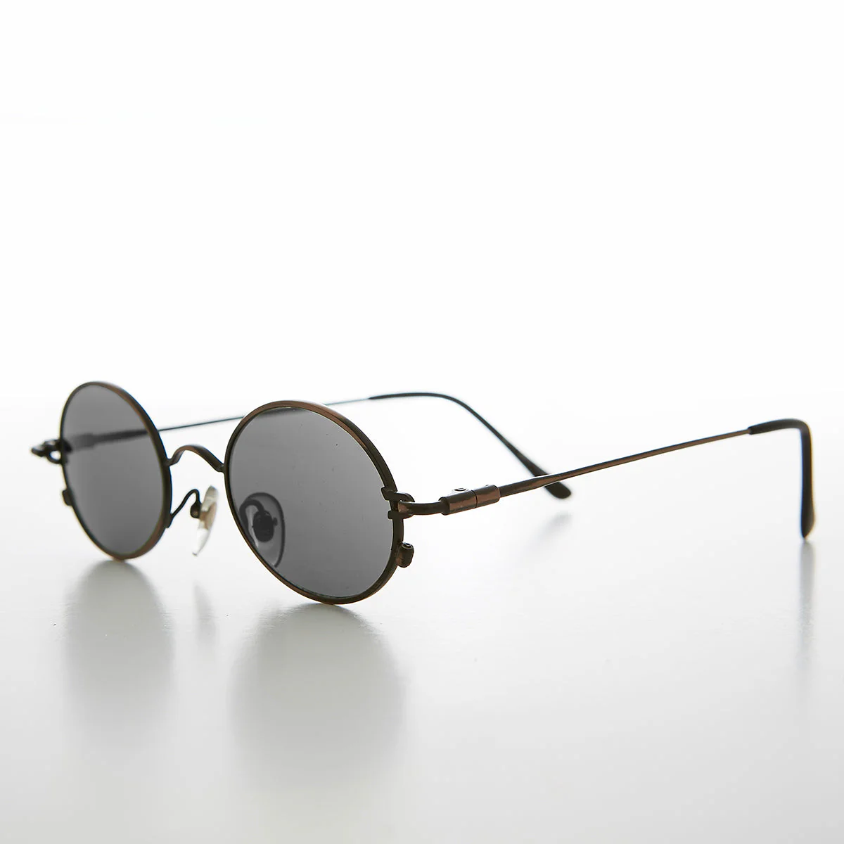 Oval Metal Spectacles 90s Vintage Sunglasses - Greco - Image 7
