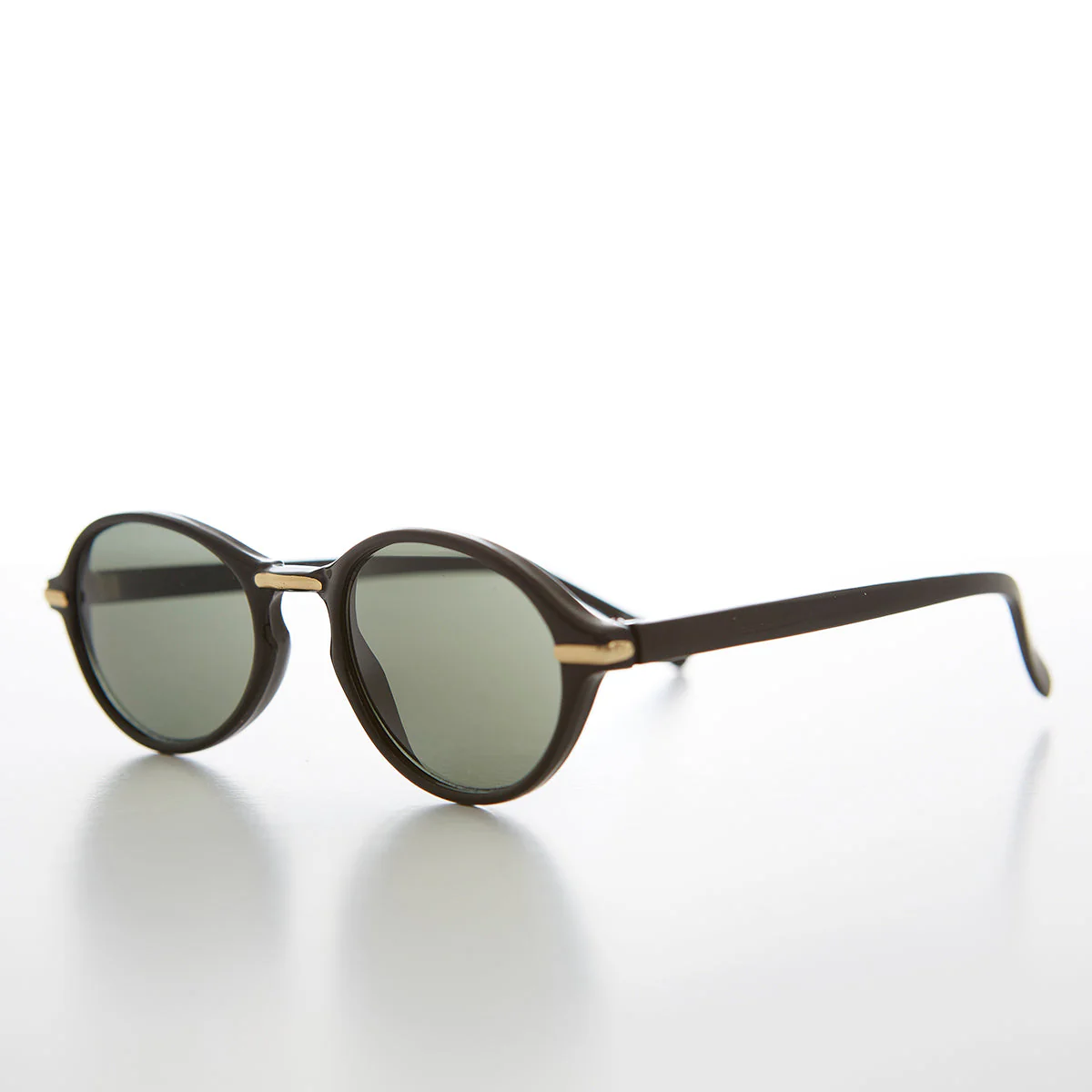 Oval Sunglass with Gold Accents Key Hole Bridge - Cooper - Image 4