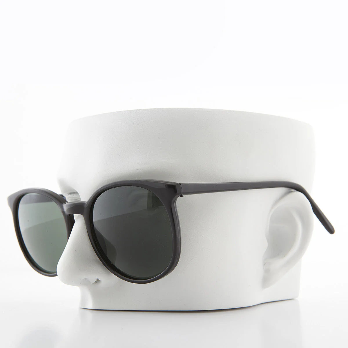 Oversized Black Round Schoolboy Vintage Sunglass - Margo - Image 3