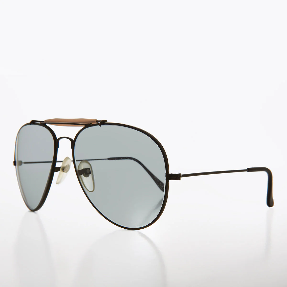 Pilot Sunglasses with Transition Lenses - Bud - Image 2