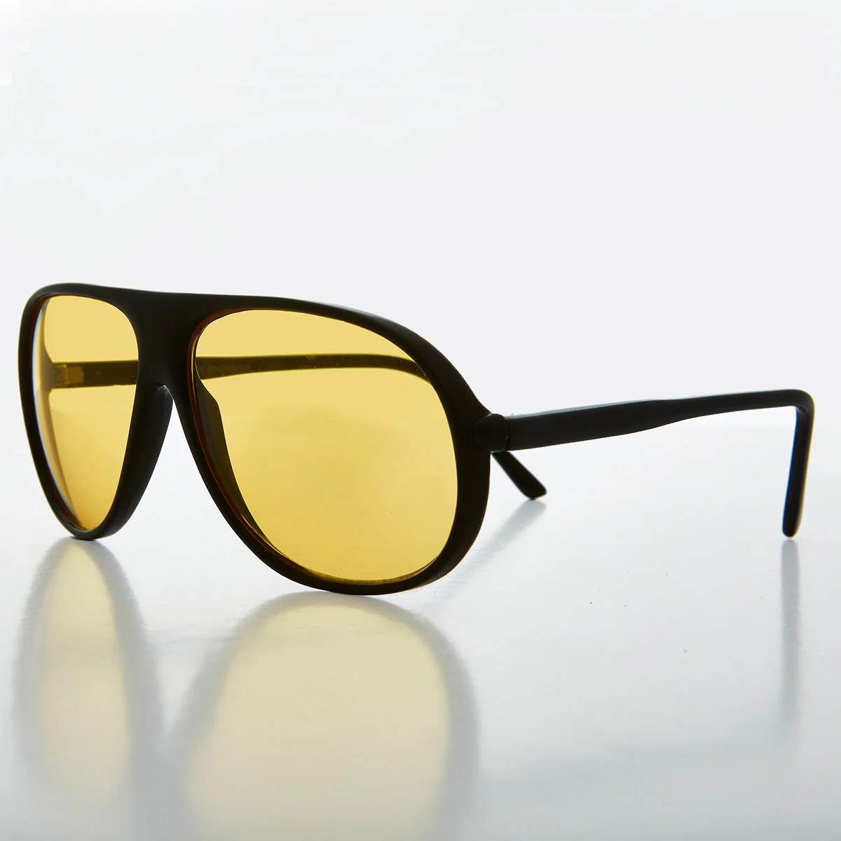 Pilot Sunglasses with Yellow Lenses - Bright - Image 2