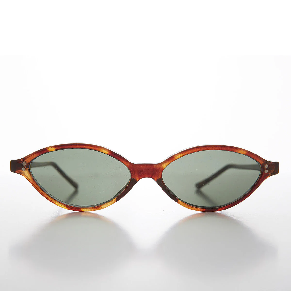 Oval Narrow Cat Eye Vintage Sunglass - Viveca - Image 3