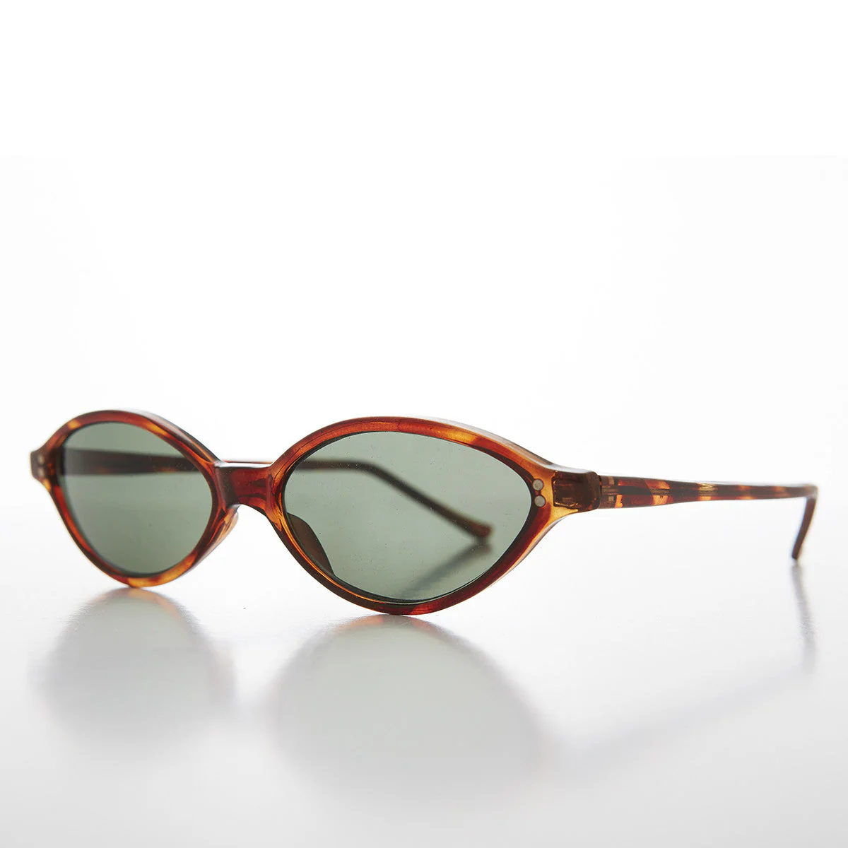 Oval Narrow Cat Eye Vintage Sunglass - Viveca - Image 4