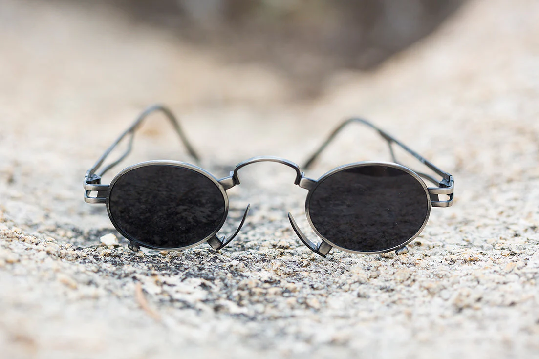 Rare Vintage Steampunk Sunglass with Metal Nose Piece - Jules - Image 3