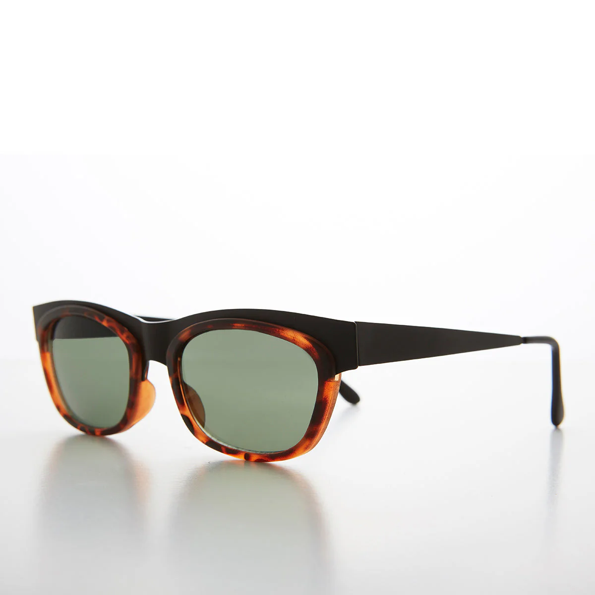 Rectangular Cat Eye Vintage Women's Sunglasses - Valentini - Image 2