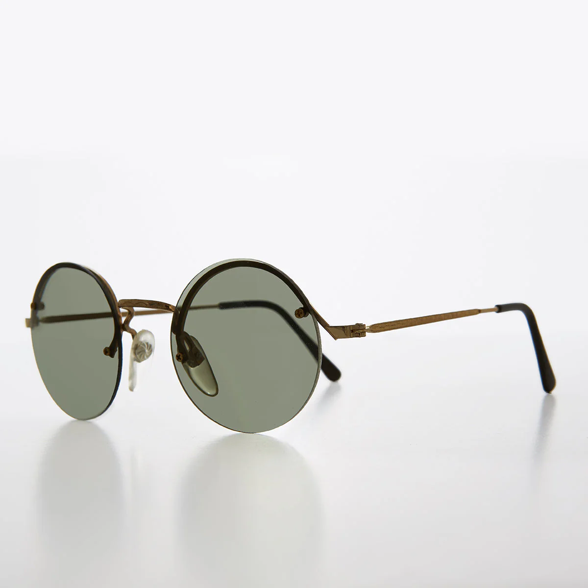 Round Hippy Sunglass with Colored Lenses - Swami - Image 4