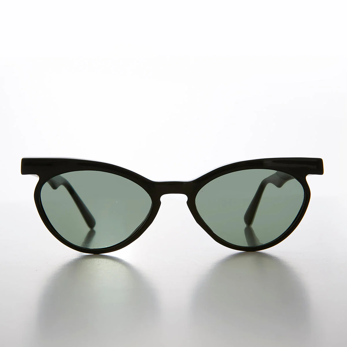 Round Winged Unique Vintage Cat Eye  Sunglass - Emily