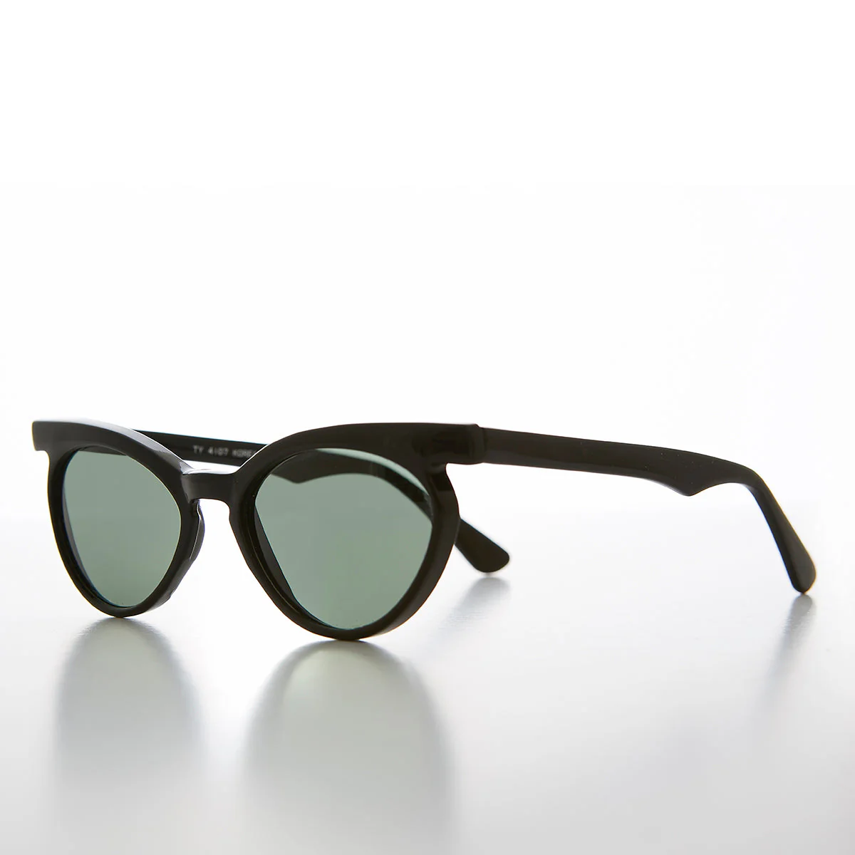 Round Winged Unique Vintage Cat Eye  Sunglass - Emily - Image 2