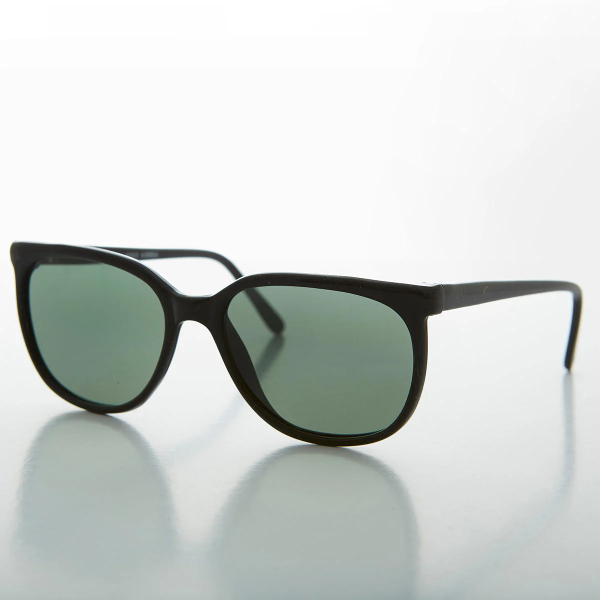 Rounded Square Classic Retro Sunglass with Glass Lens - Casey - Image 2