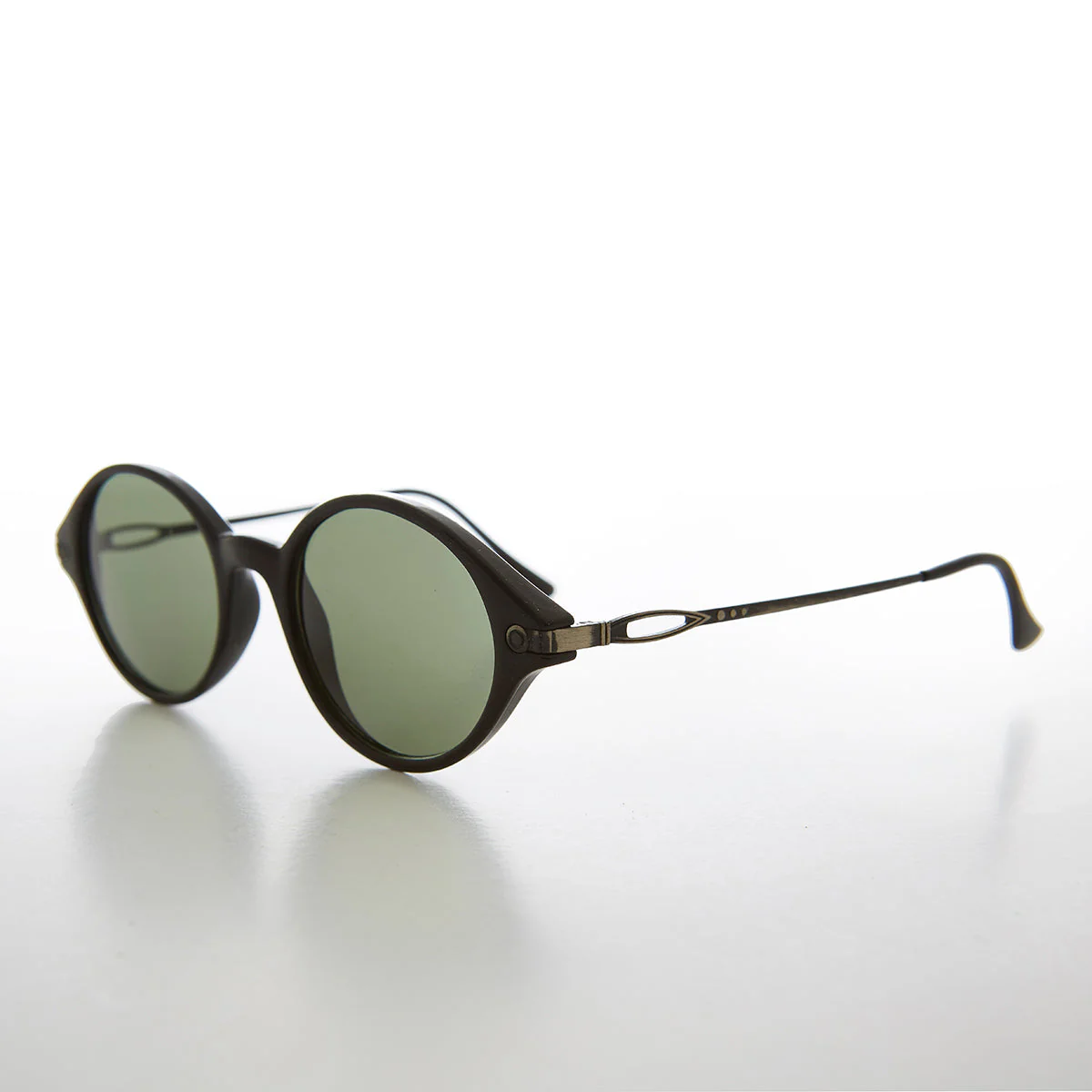 Simple Oval 90s Unisex Sunglass - Binxy - Image 6