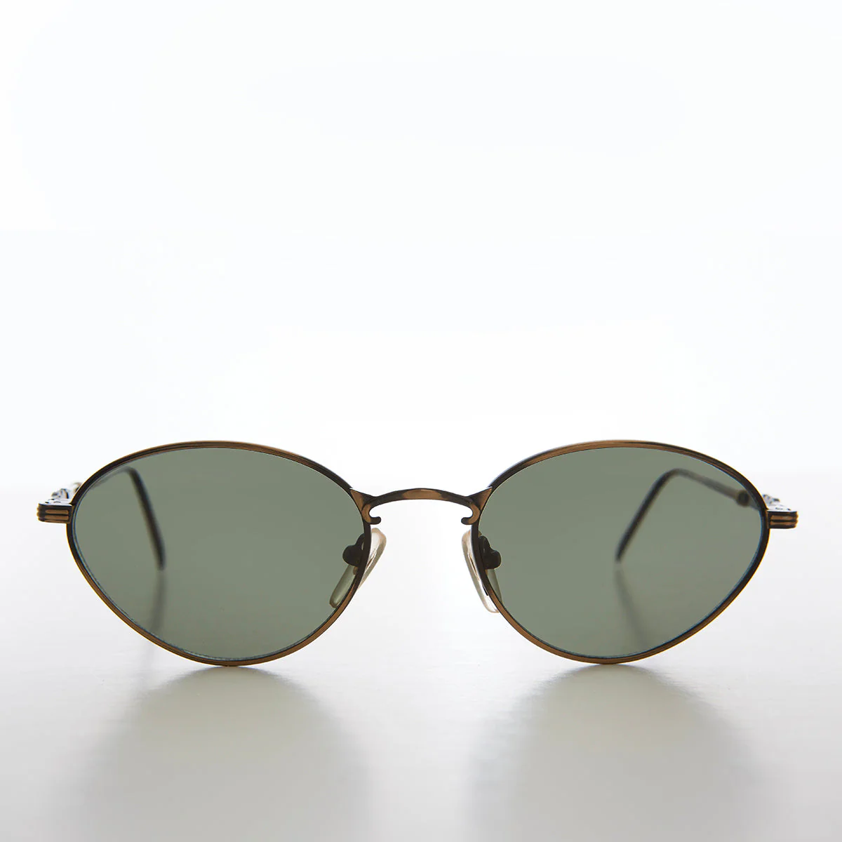 Simple Oval Minimal Vintage Sunglasses - Torres - Image 5