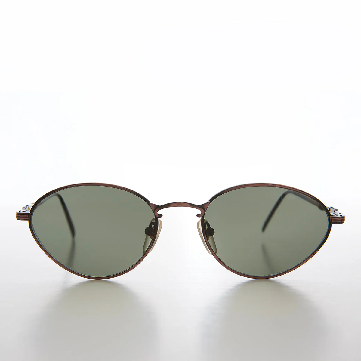 Simple Oval Minimal Vintage Sunglasses - Torres - Image 7
