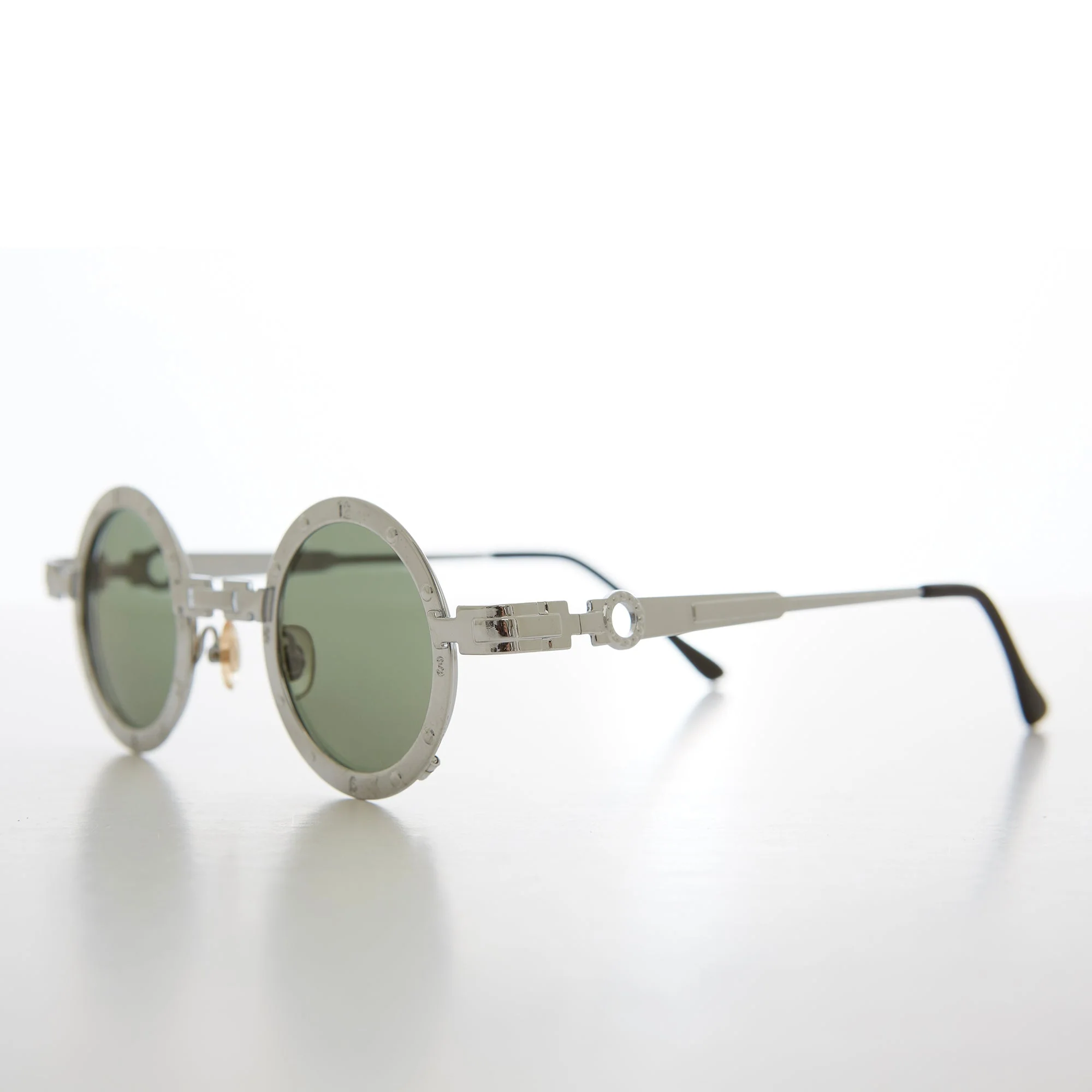Small Round Boho Vintage Sunglasses - Buzzer - Image 2
