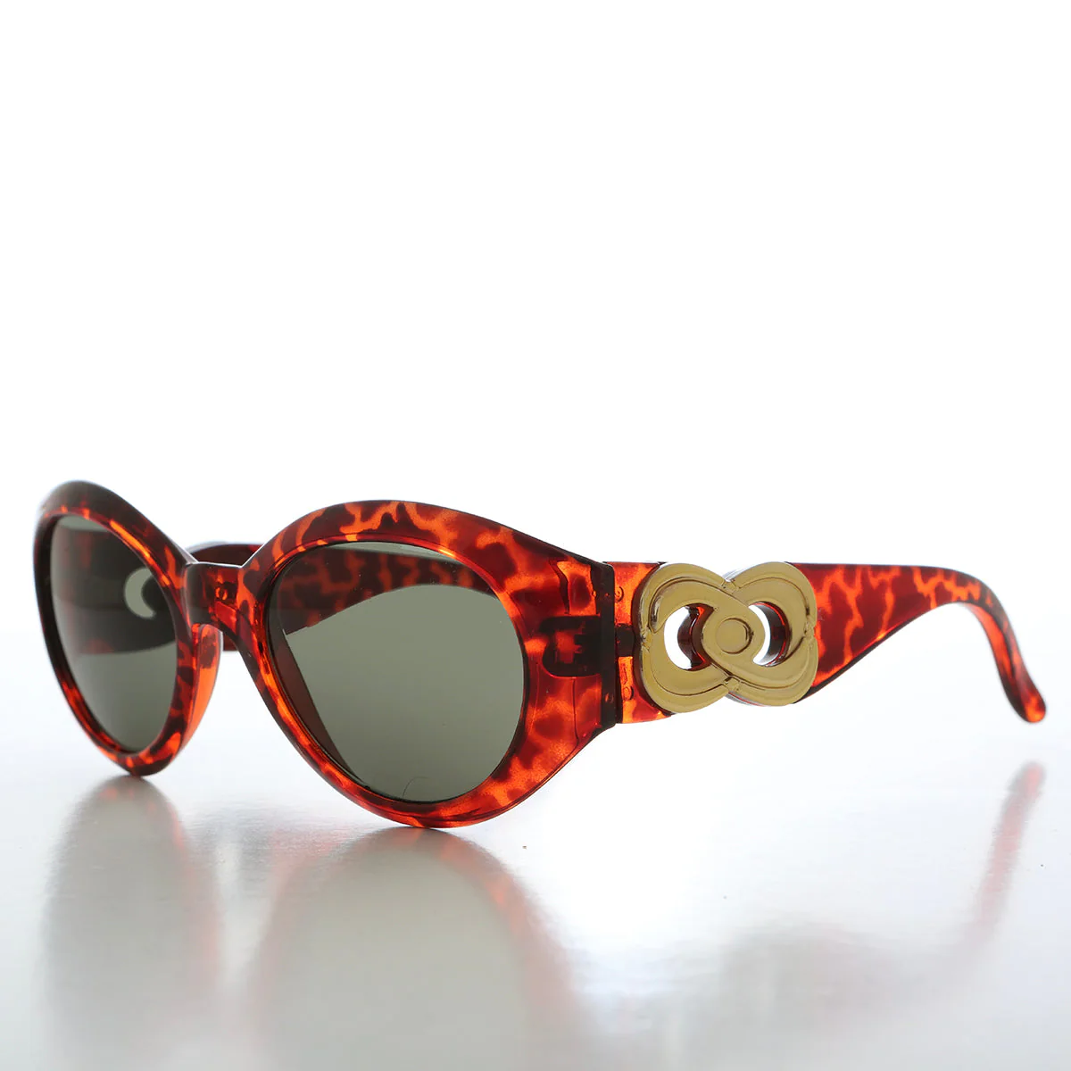 Sophisticated Round Women's Sunglasses - Swans