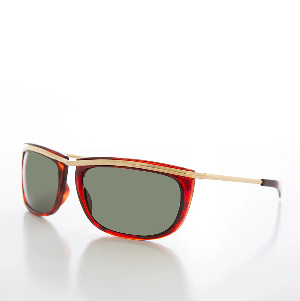 Sporty Gold Frame 90s Aviator Sunglass - Jenner - Image 4