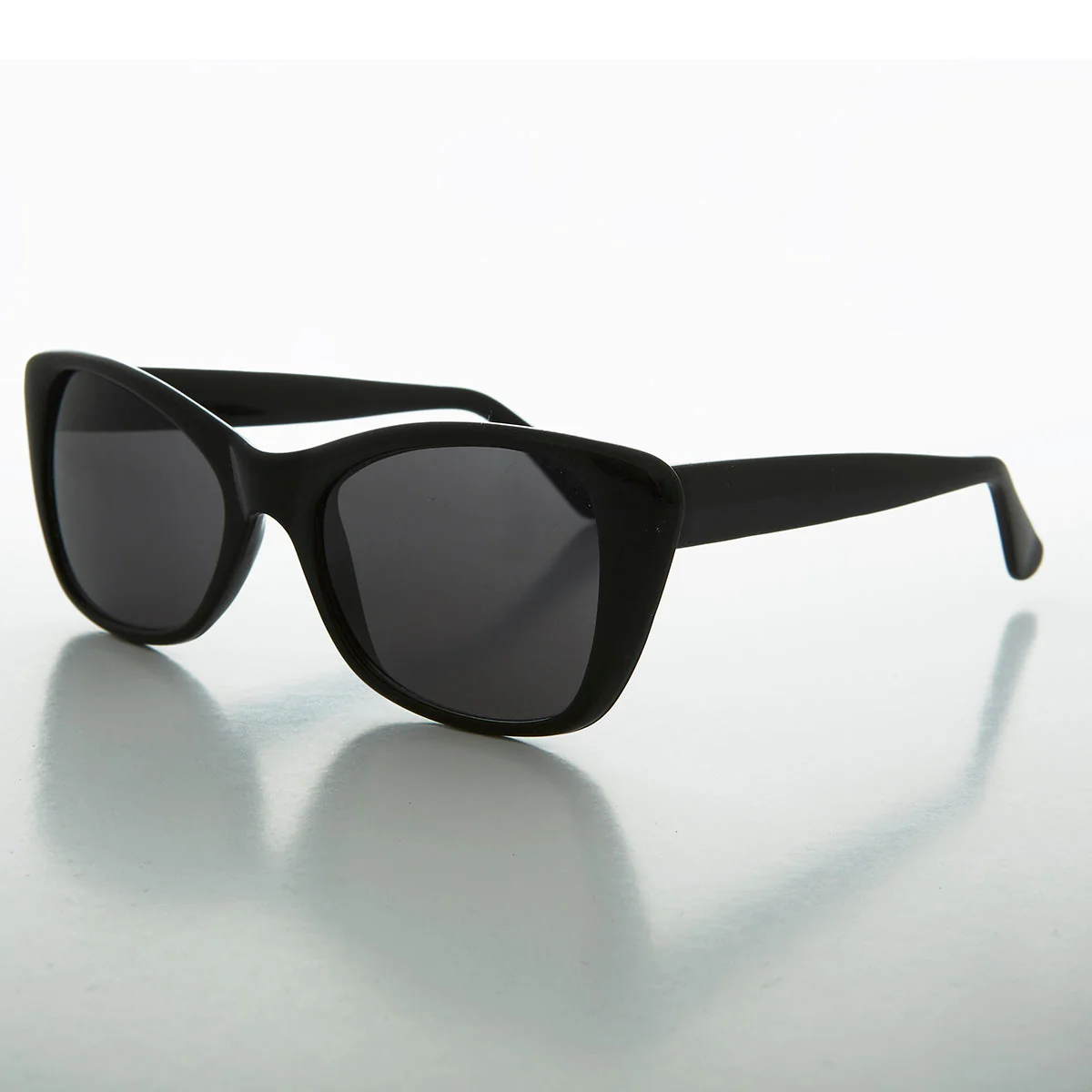 Square Retro Cat Eye Vintage Sunglass - Dixie - Image 2