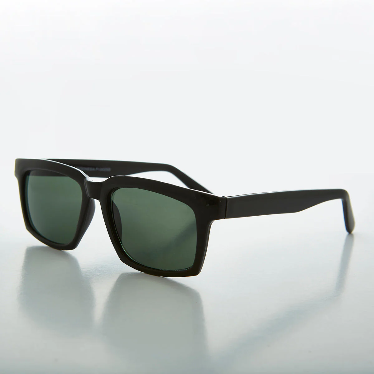 Thick Horn Rim Men's Vintage Sunglass - Vic - Image 2