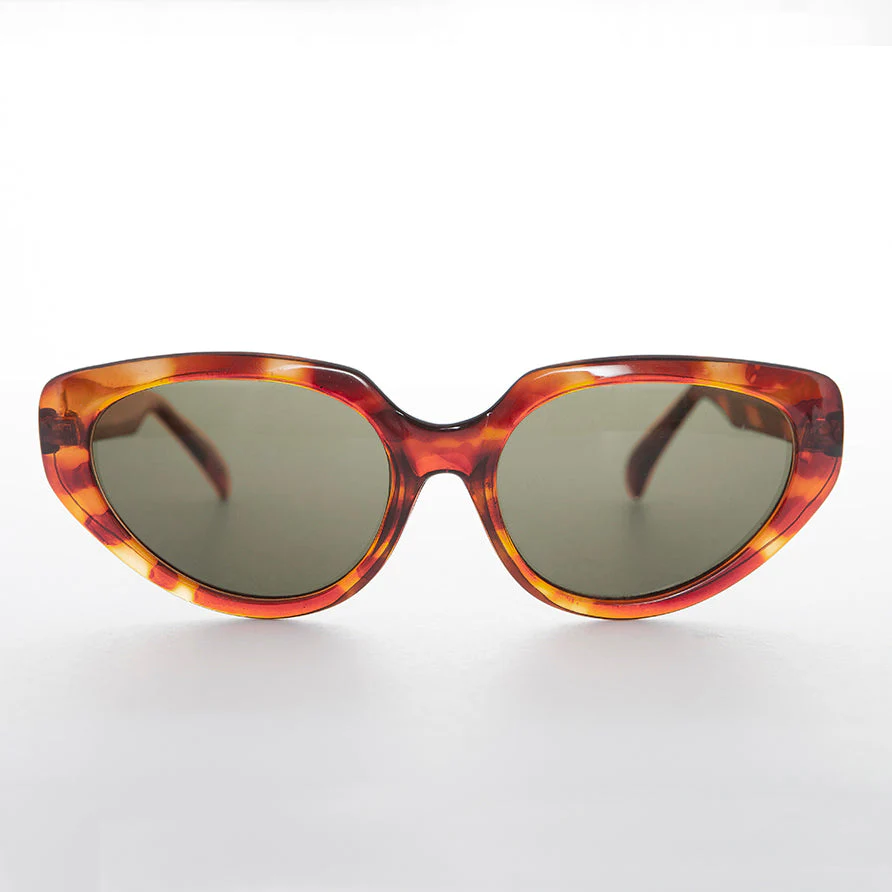 Women's Oversized Cat Eye Vintage Sunglasses - Ava - Image 5