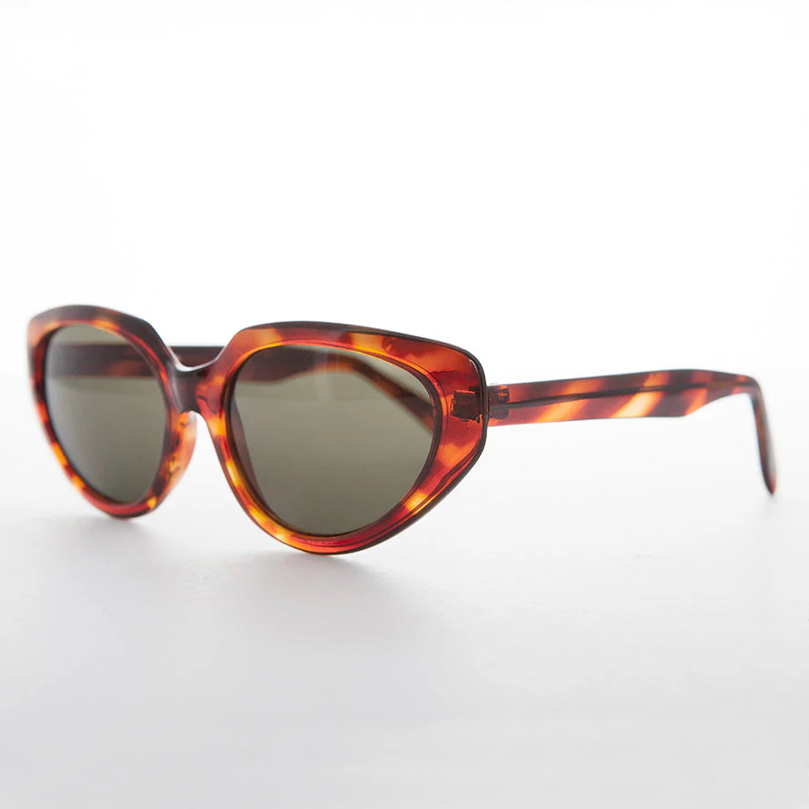 Women's Oversized Cat Eye Vintage Sunglasses - Ava - Image 6